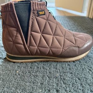 Teva Quilted Ankle Boots in Brown